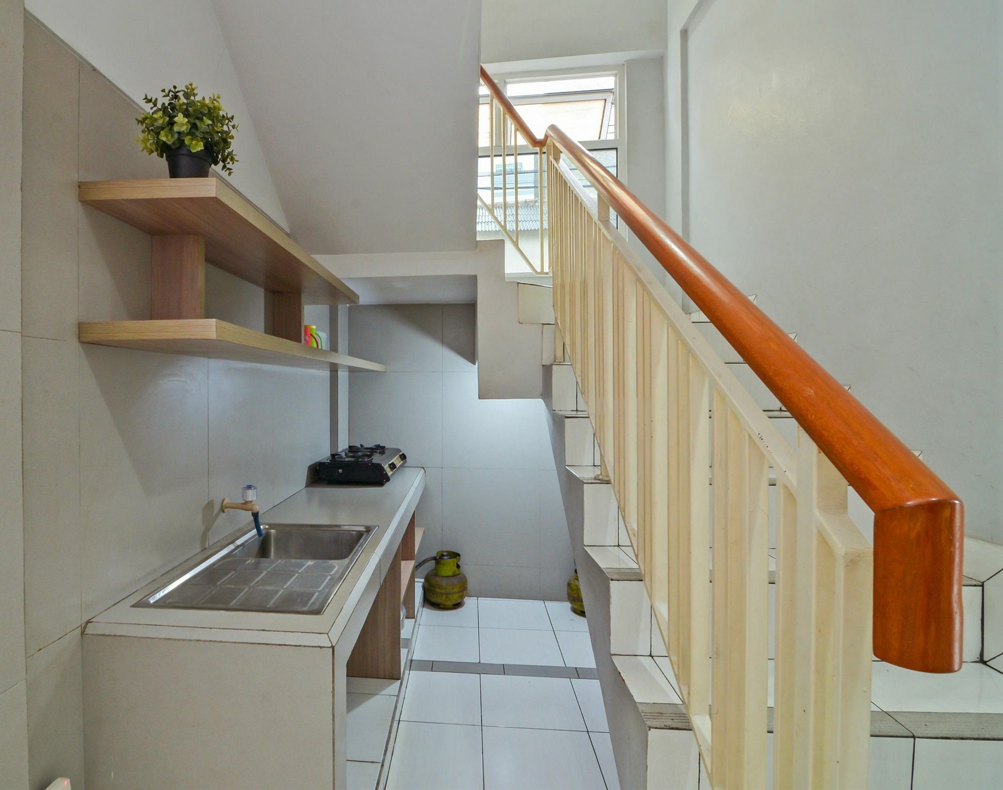 Zen Karet Pedurenan Rumah tetamu Jakarta